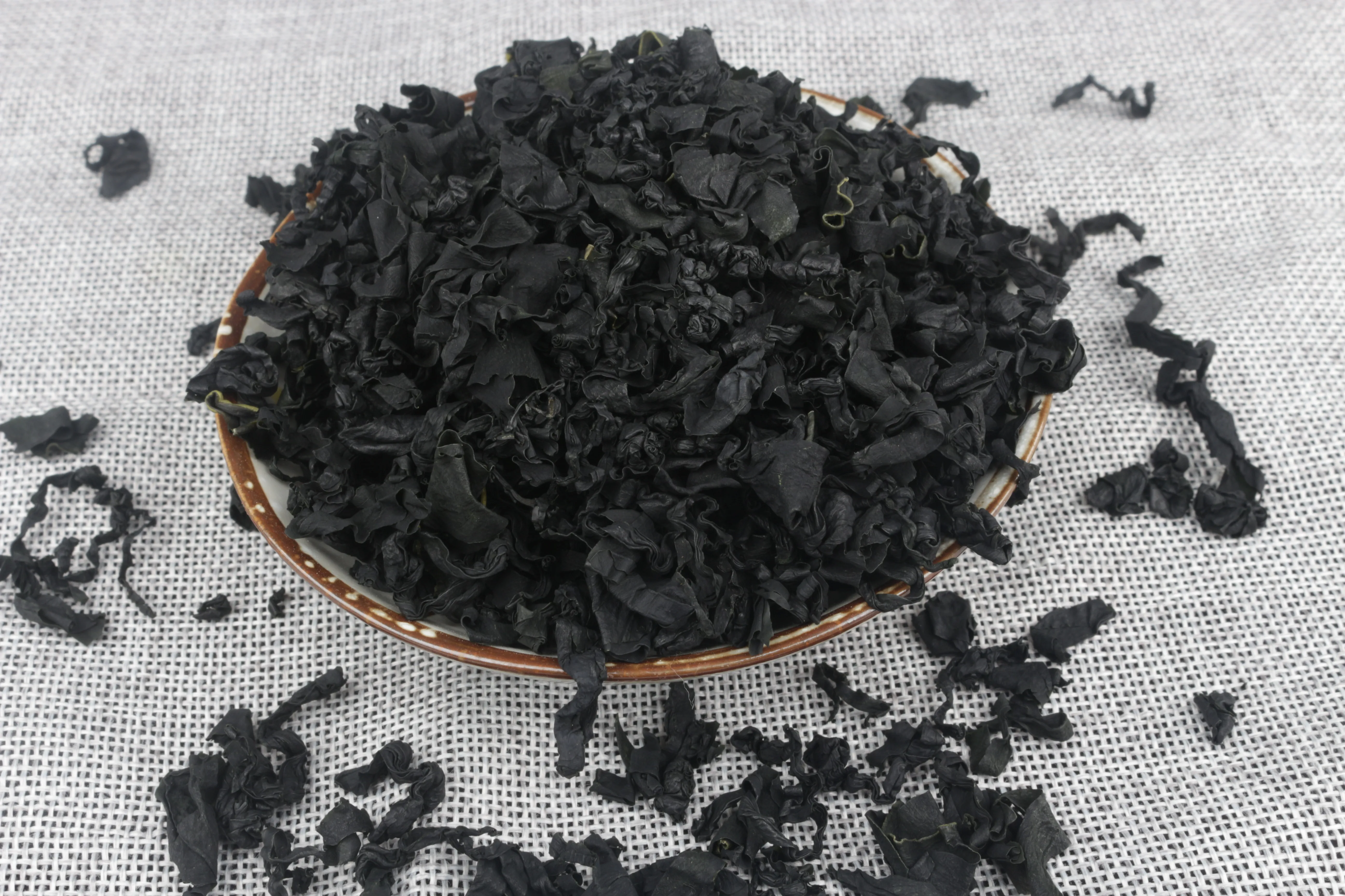 Chinese Wholesale Delicious Seafood Dried Seaweed Cut Wakame