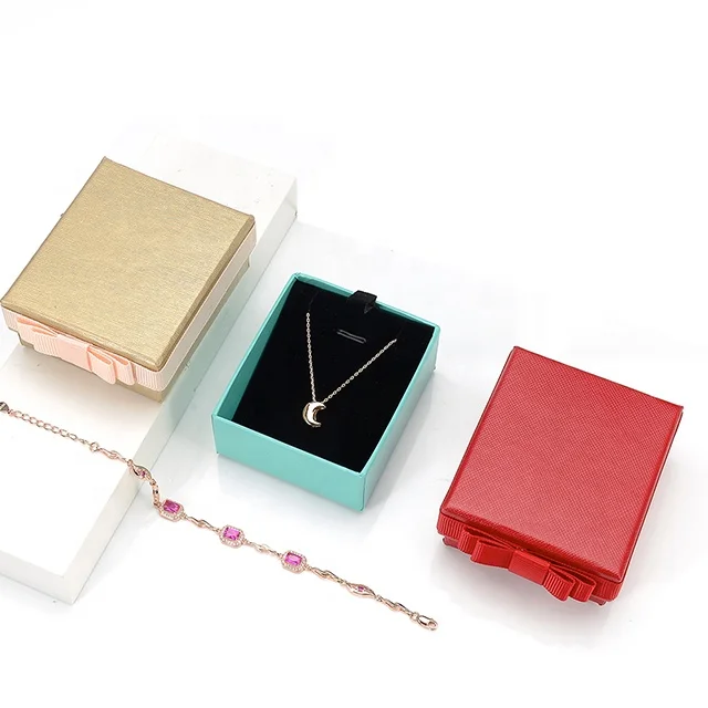 Wholesale jewelry paper jewelry boxes can be customized