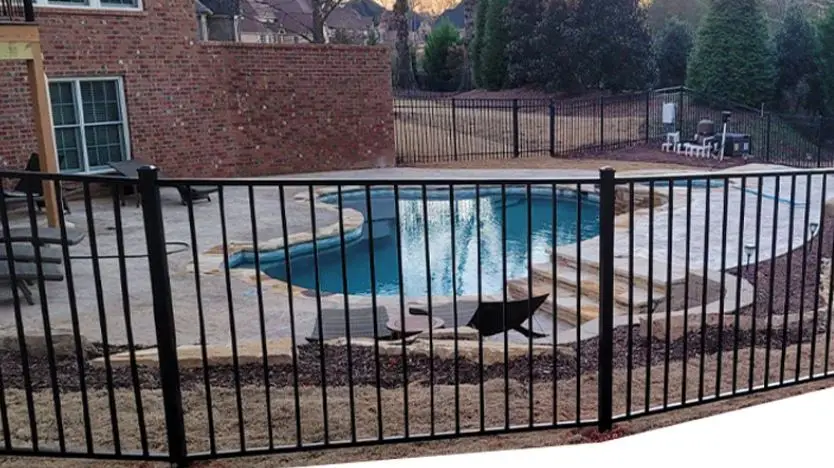 High quality Fencing Spearhead Iron Fence Panels Black Tubular Metal Fence for hot sale