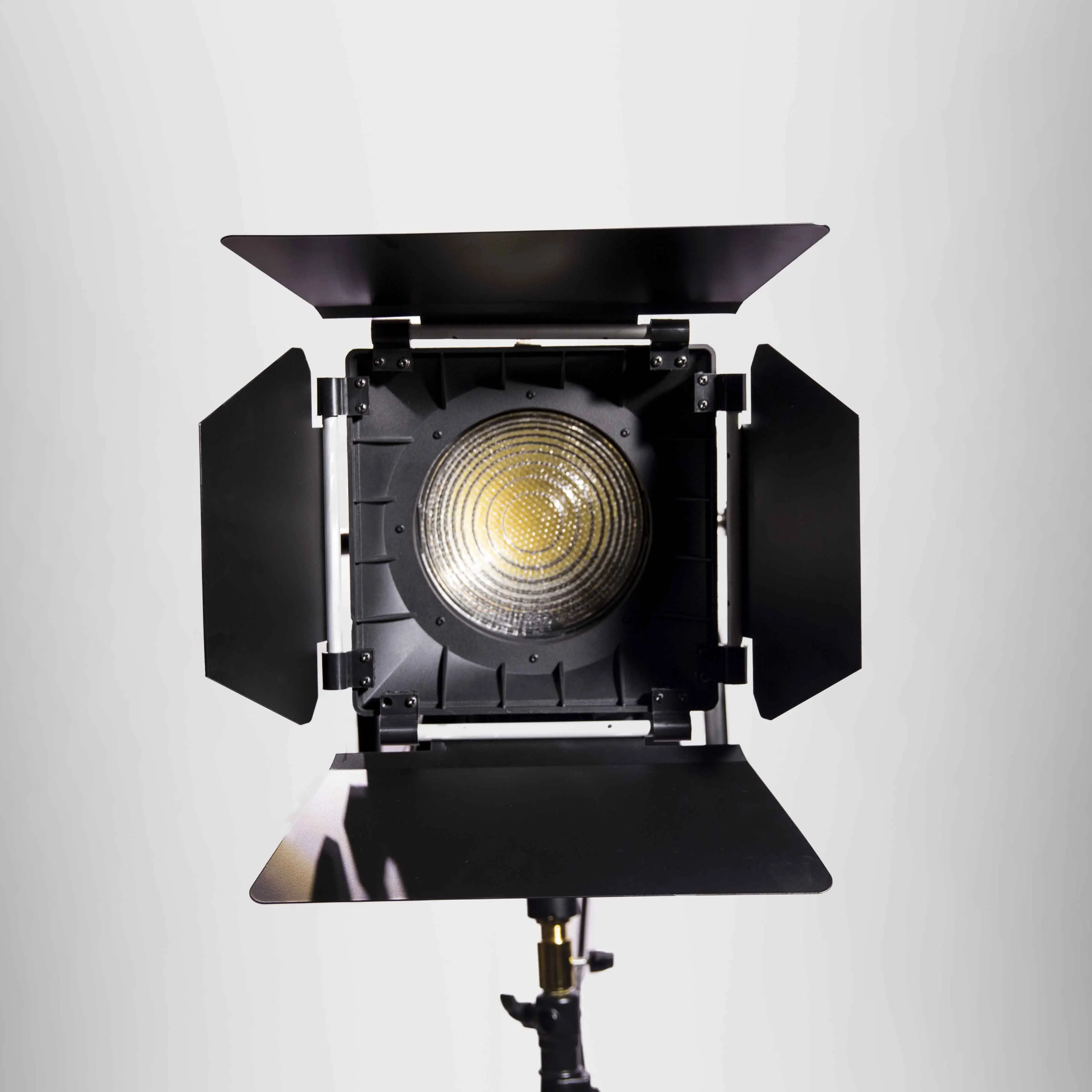 
Bolangte LED fresnel light spotlight TV led studio Film light stage video lamp DMX-2000w 