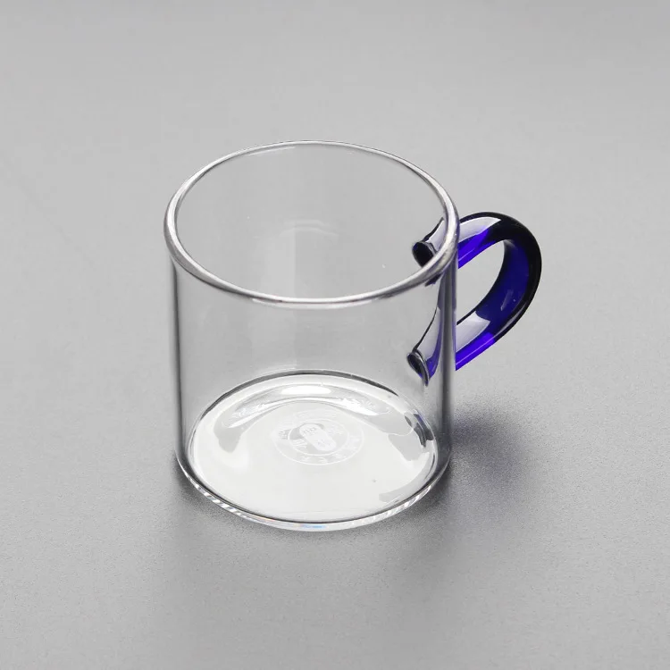 Small, thickened, heat-resistant mini glass teacups