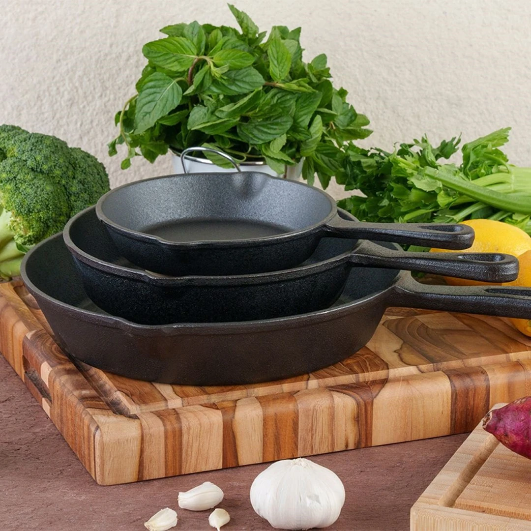 Bright Houseware Vegetable Oil Coating Fry Pan Set Cast Iron Frying Pan Skillet 3 Pcs Pre-Seasoned Non Stick Fry Pan Set