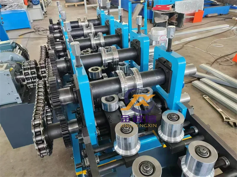 Full Automatic Self Load Beam Making Machine Storage Racking System Roll Forming Machine