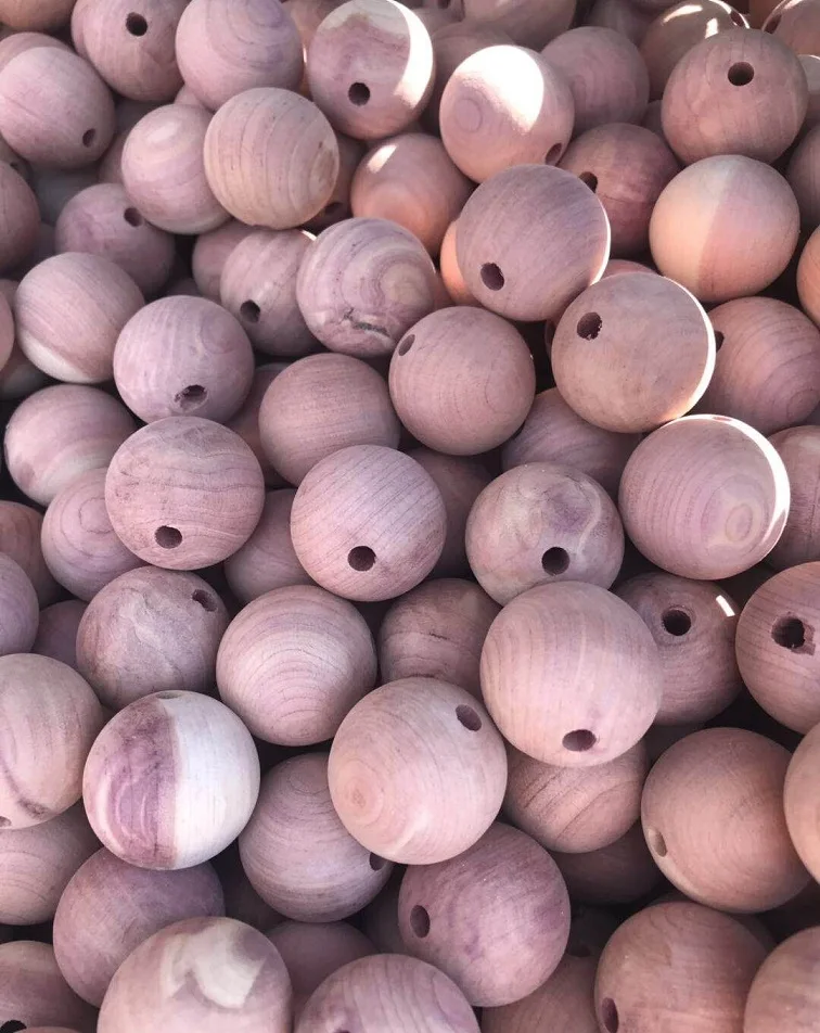 Cedar Wood Ball with hole Anti Moth Wooden Blocks Rings Cedar Wood Plank Cubes For Clothes Storage