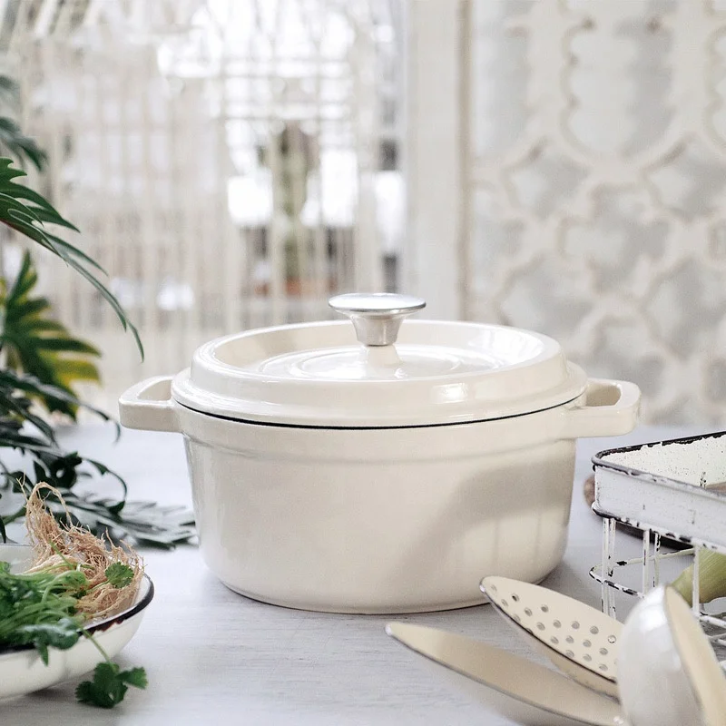 
Suitable for all kinds of stoves cast iron 20cm casserole with lid 