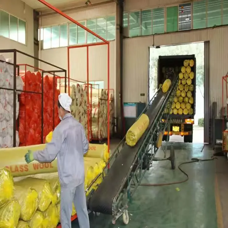Foil Fibre Centrifugal Glass Wool Needle Mat High Density Greenhouse Insulation Wool Roll Mat