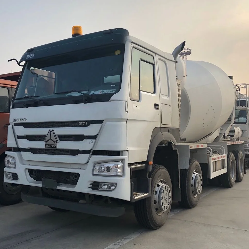  SINOTRUK HOWO 8X4 371HP 14CBM Бетономешалка для правшей