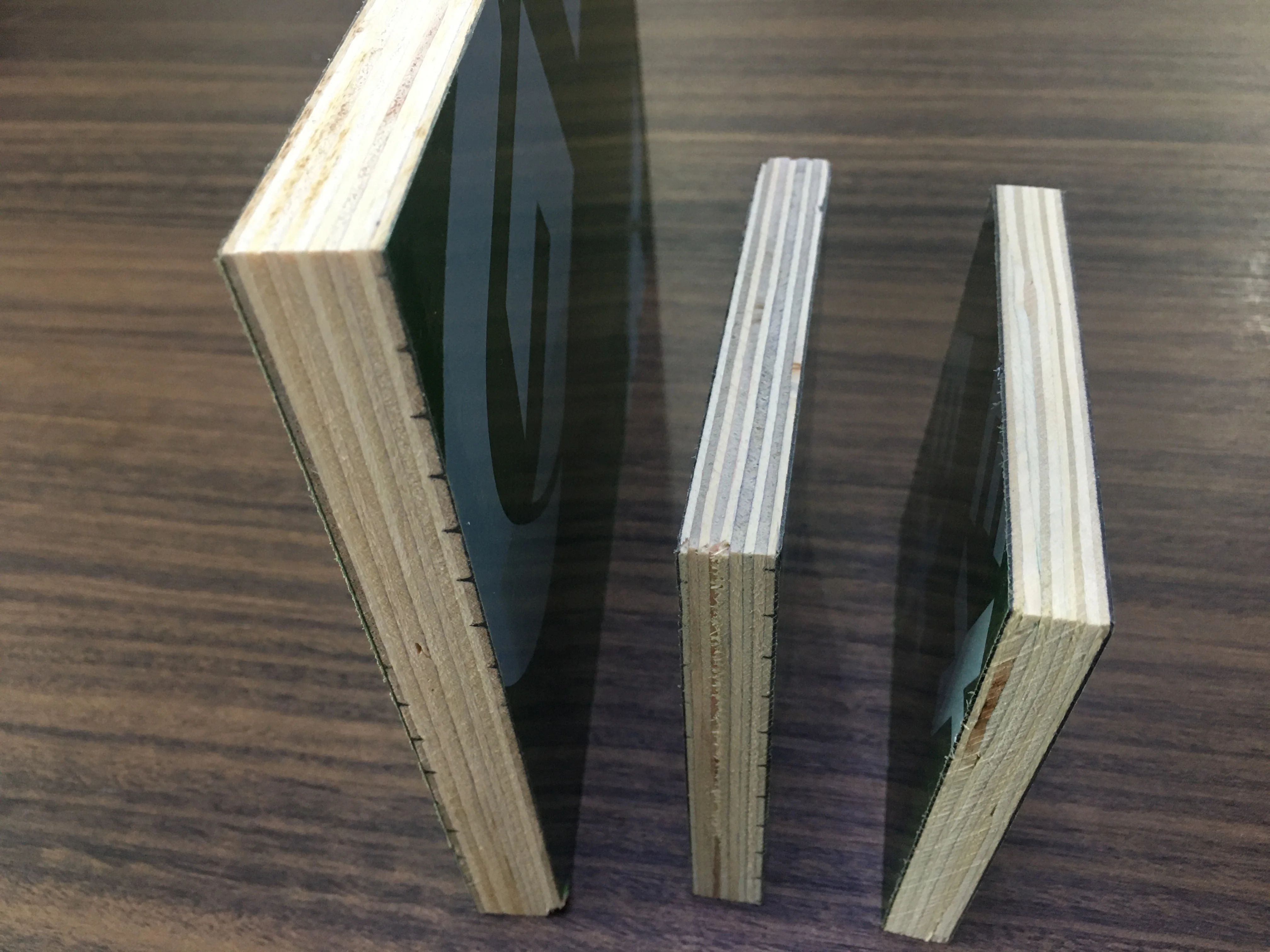 green film faced plywood 18mm 4x8 WBP phenolic board for concrete construction