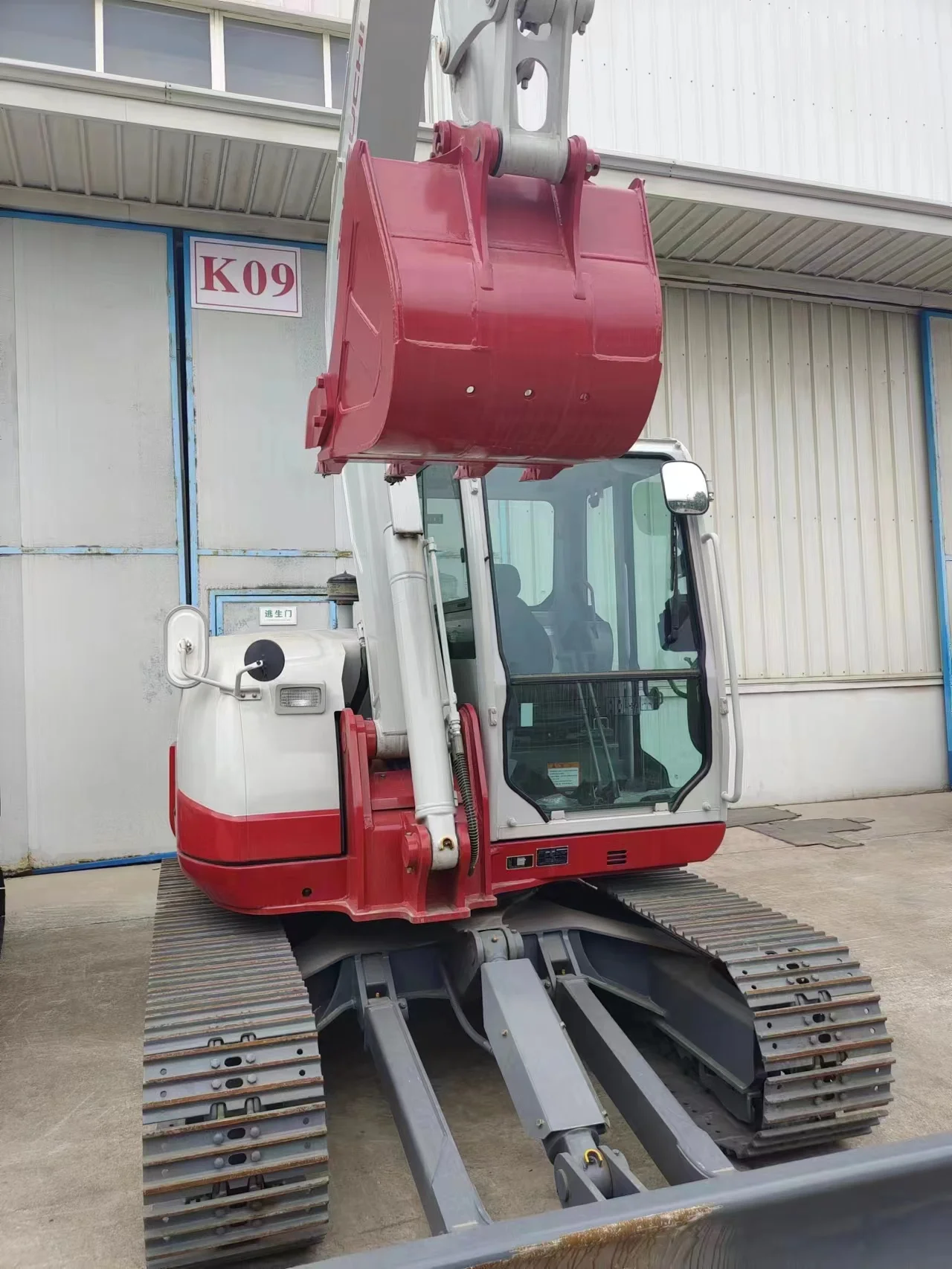 Takeuchi TB 290 работает в хорошем состоянии по низкой цене
