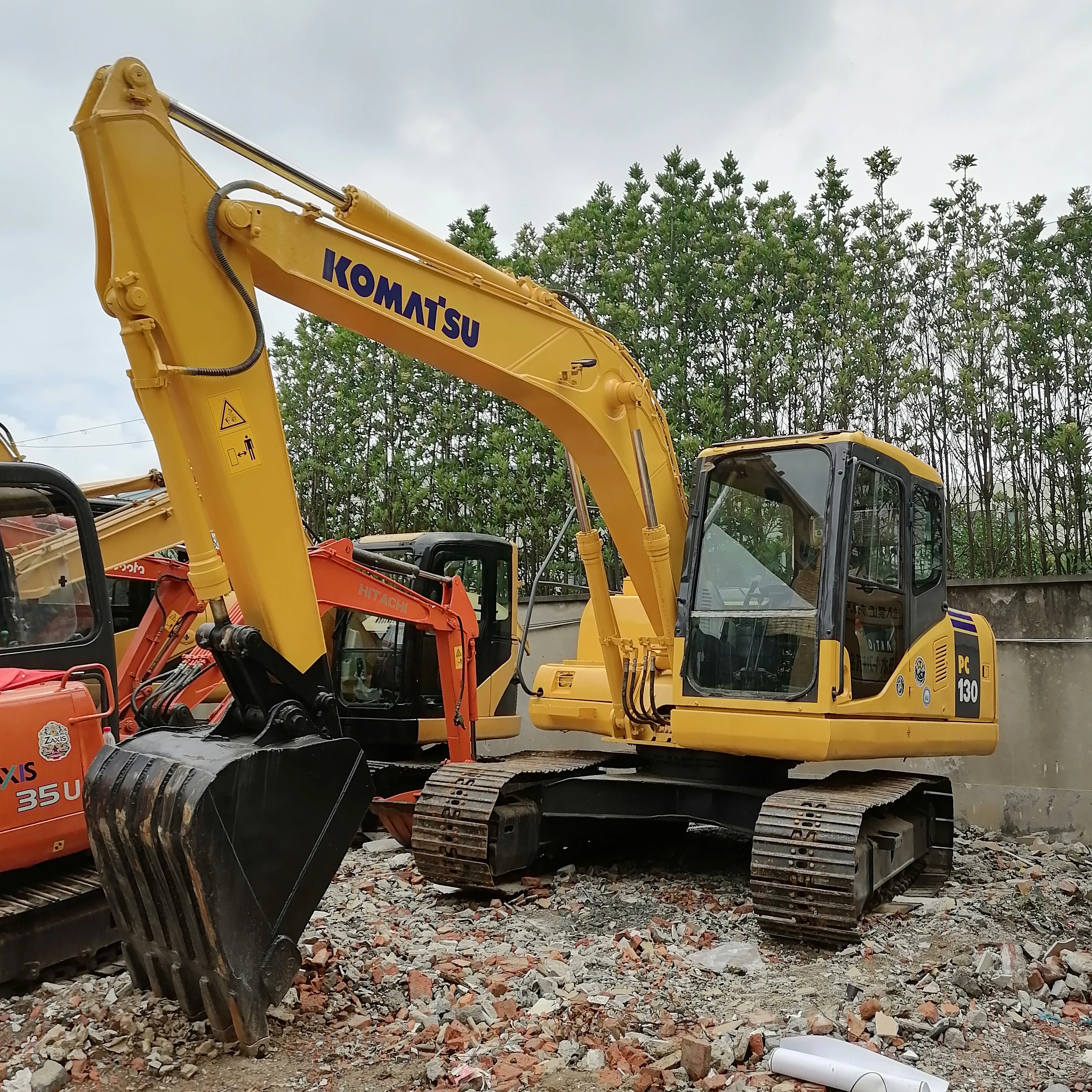 Б/у экскаватор komatsu pc55 pc78 pc130 pc200 pc300 гидравлический на
