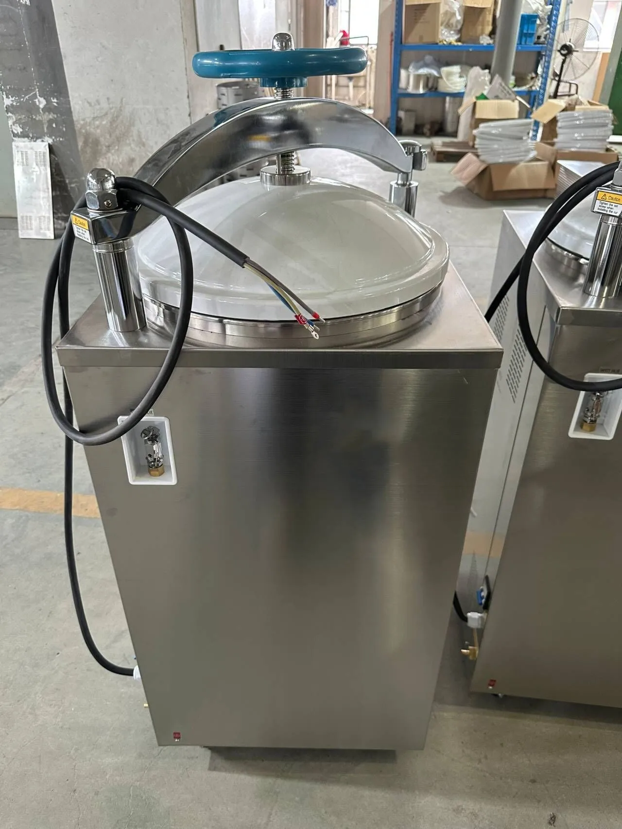 Easy Operation Hospital Autoclave Machine Vertical 100 Litres