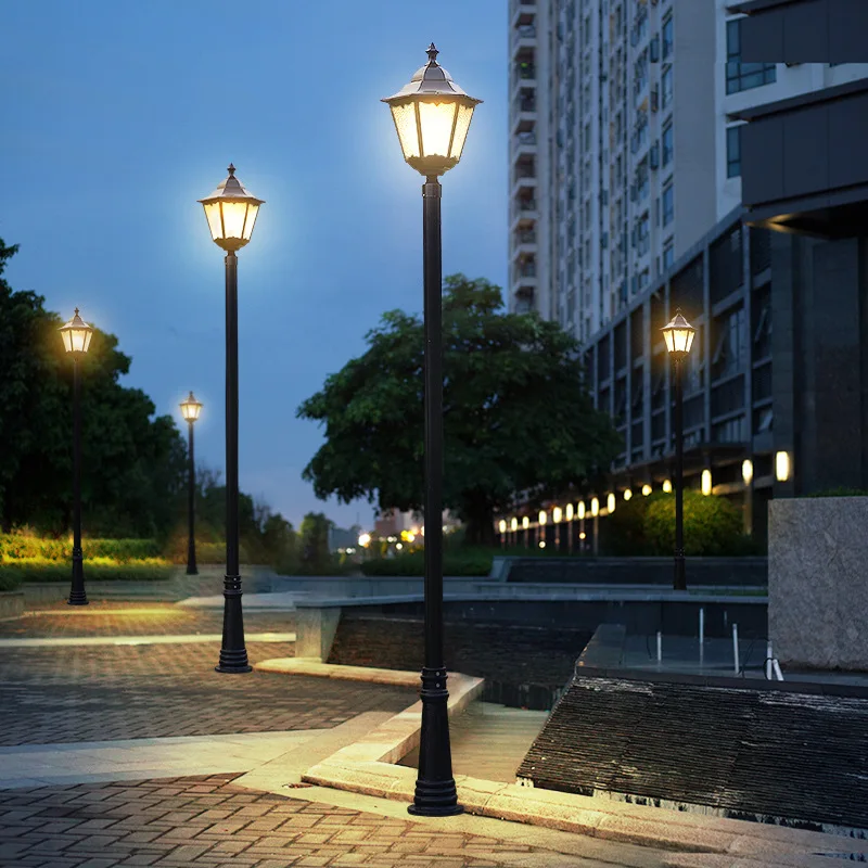 Modern IP65 Aluminum LED Garden Lights Outdoor Waterproof Solar Powered Courtyard Lighting