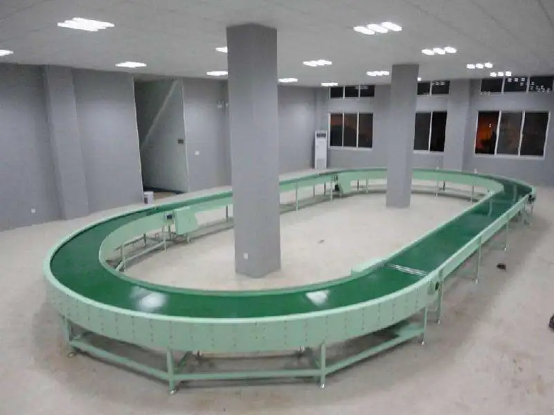 Ленточный конвейер без ножек, только верхняя часть с двигателем для транспортировки всего необходимого