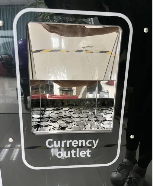 ATM token Exchange game Machines  with bill and coin  change token Vending Arcade LCD Machine