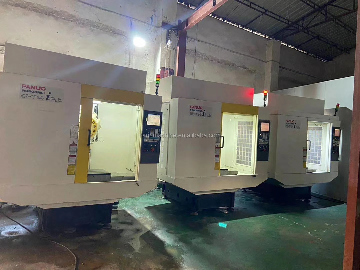  Б/у FANUC 700 Малый буровой Центр оснащен высокоскоростной системой