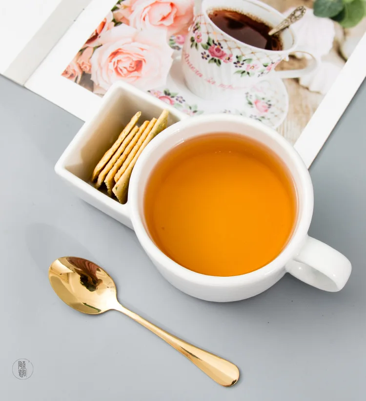 Wholesale 225 Ml Ceramic Tea Mugs White Cup With Biscuit Pocket Holder 8 Oz Cookies Milk Coffee Mug