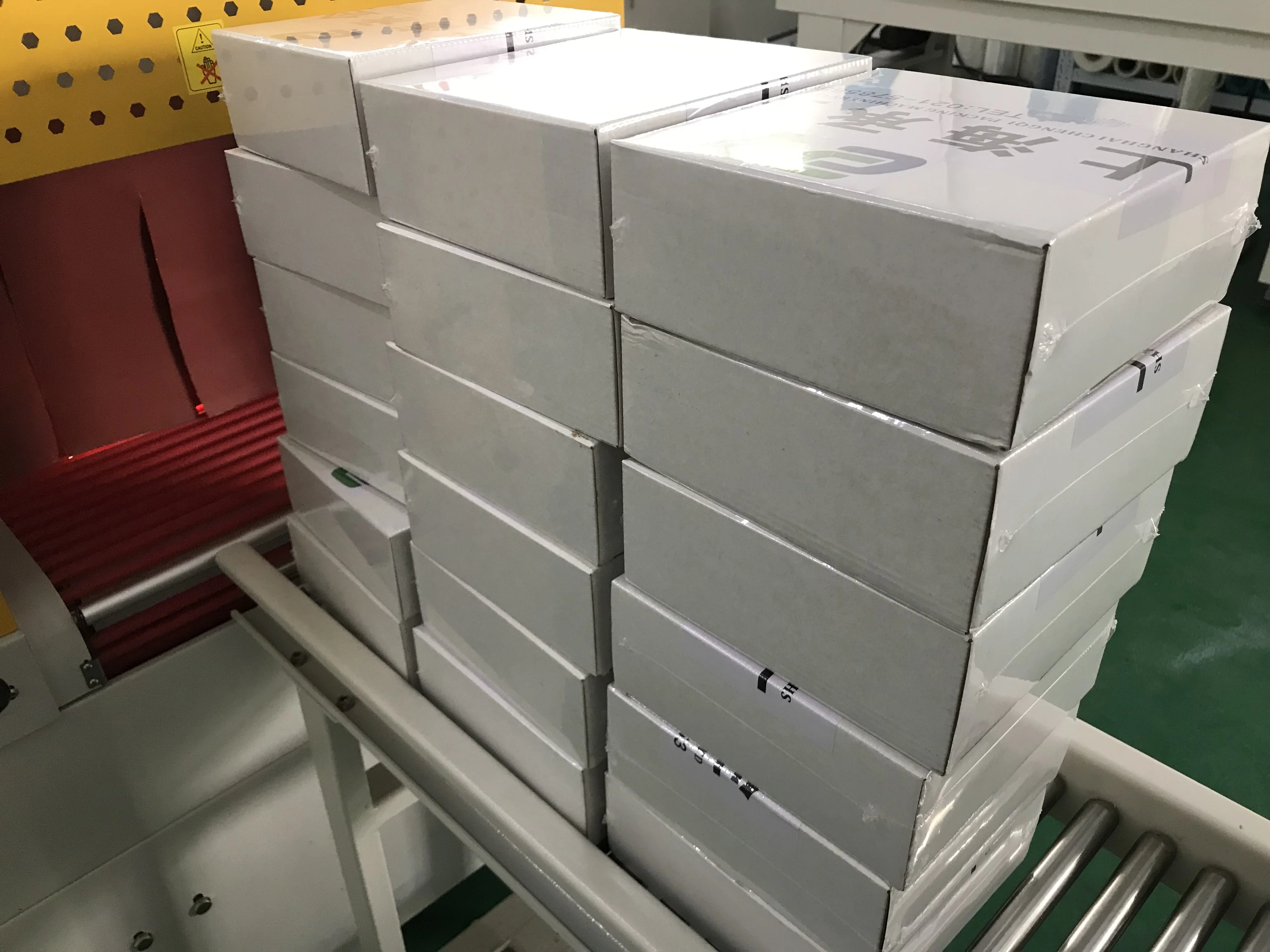 Automatic Sealing Shrink Wrap Tunnel Machine for Shipping box