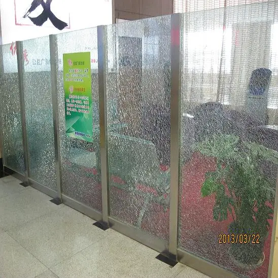 laminated cracked glass.JPG