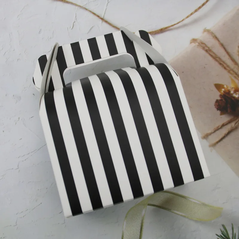 New Design Multi Colors Vertical Stripes Bright Colors Gable Box Portable Tote Paper Candy Cheese Cake Box