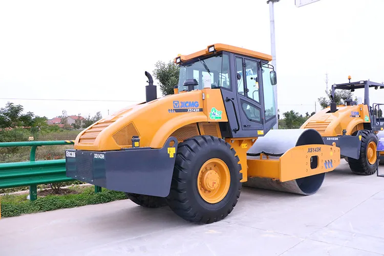 XCMG 14 ton hydraulic single drum vibratory road roller XS143H price