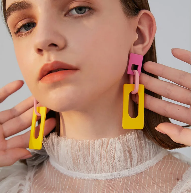 European style popular new exaggerated fashion color acrylic geometric stud earrings women earring 2023 wholesale