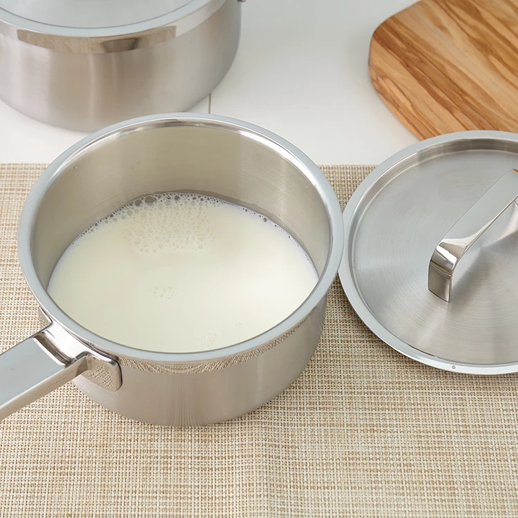  Трехслойная кастрюля для соуса из нержавеющей стали 1.6QT 2.5QT молока с литой ручкой и крышкой оптовая