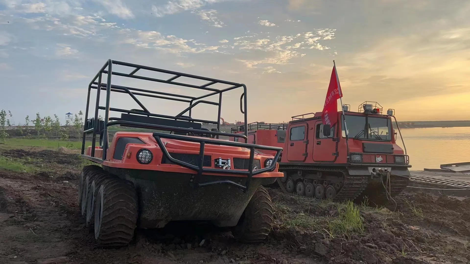HSD-BV228 8x8 All Wolf wheeld Amphibious All terrain  Vehicle