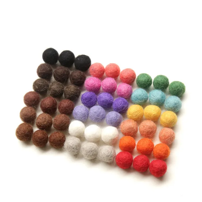 high quality 100% wool  balls christmas decor custom1.5cm  felt balls for decoration