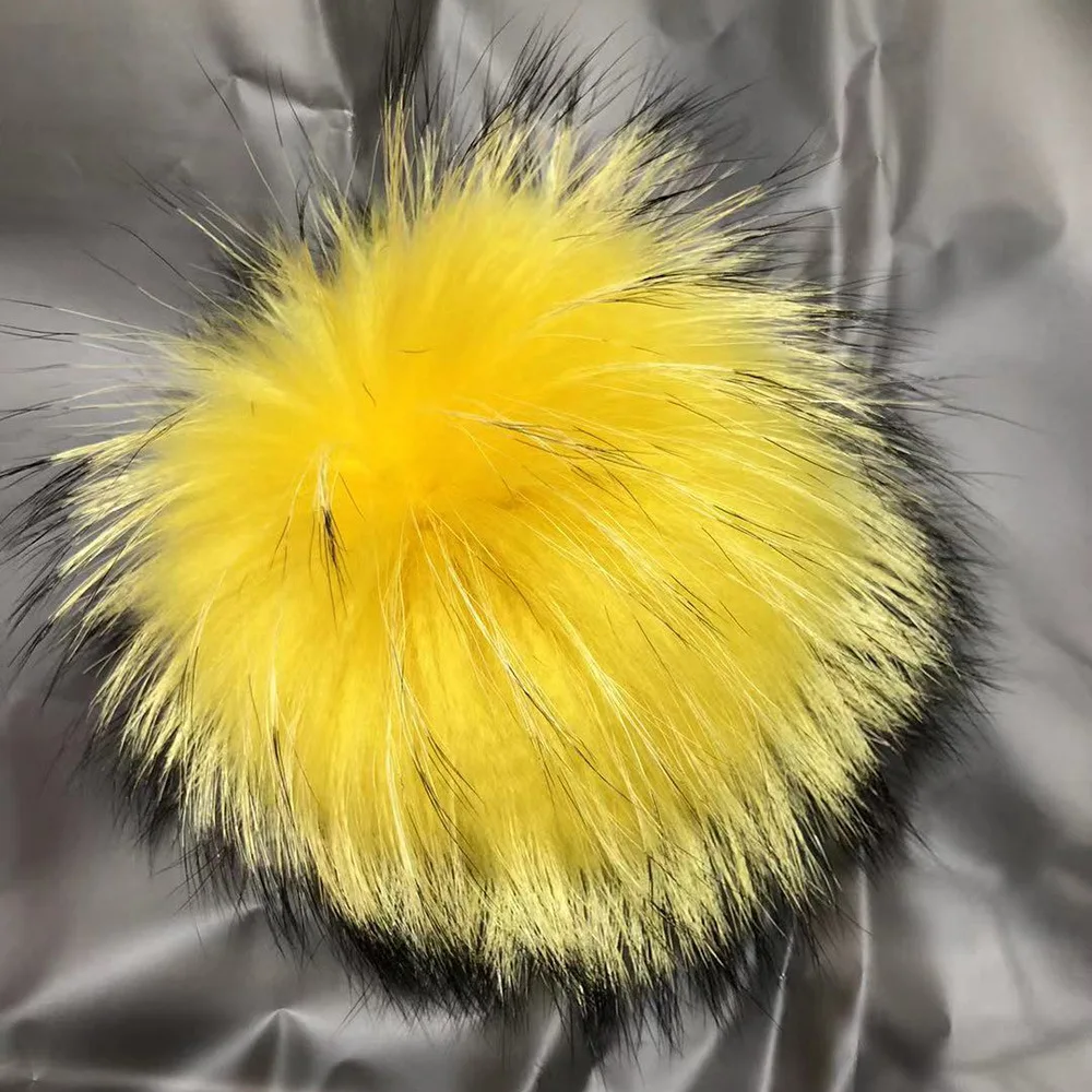Natural Raccoon Fur Pompom 15 cm real Raccoon Fur Ball  fluffy pom pom Ball With Snap