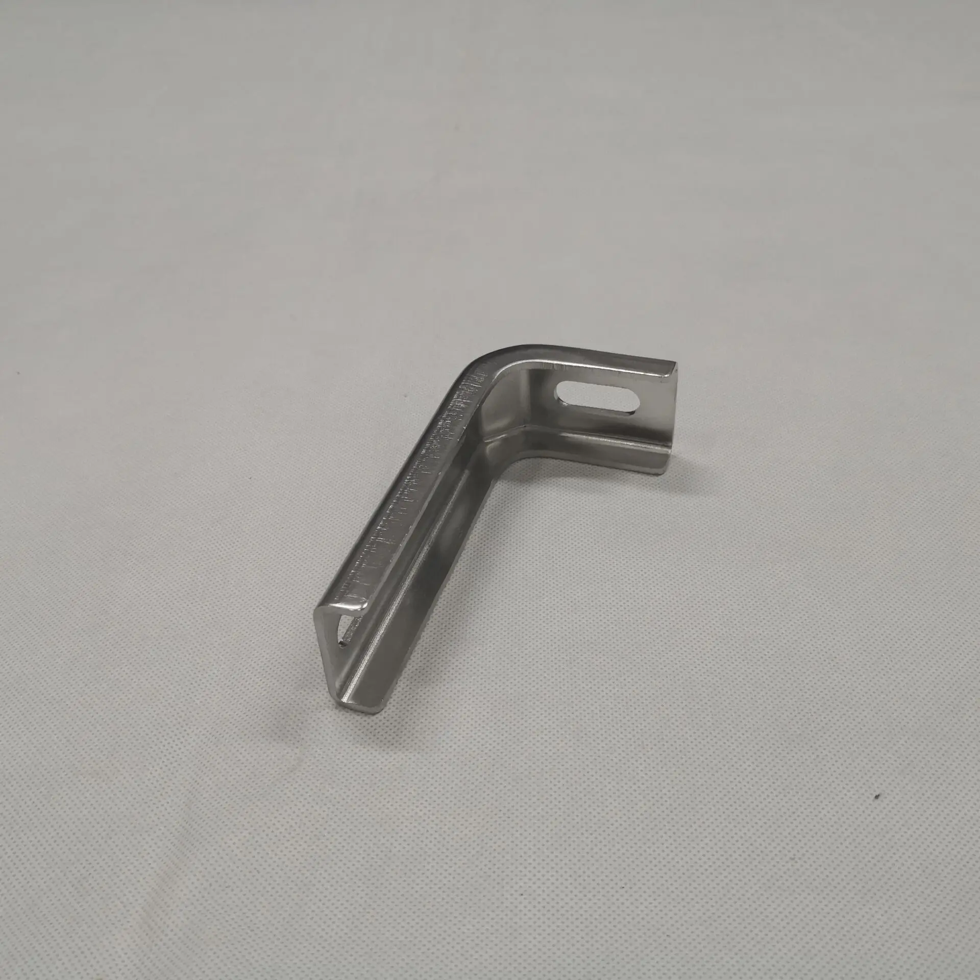 
SS BRACKET N802A WITHOUT KNOB LIP L SHAPE PARTS STAINLESS STEEL AISI304 for conveyor 