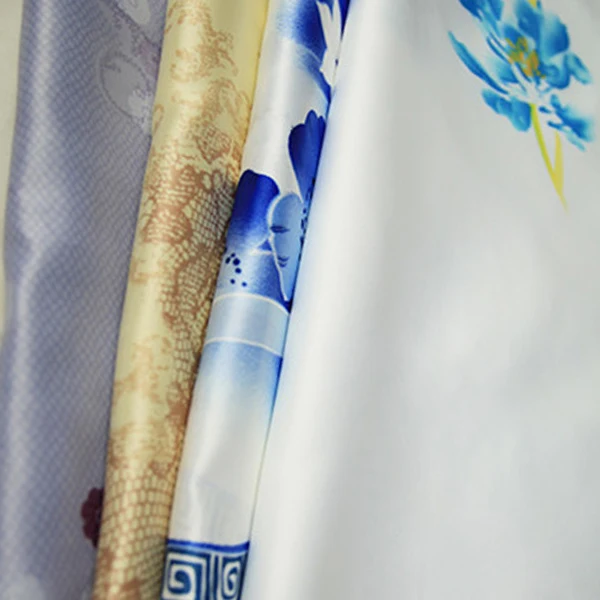 Гладкая на ощупь Мягкая атласная шелковая ткань