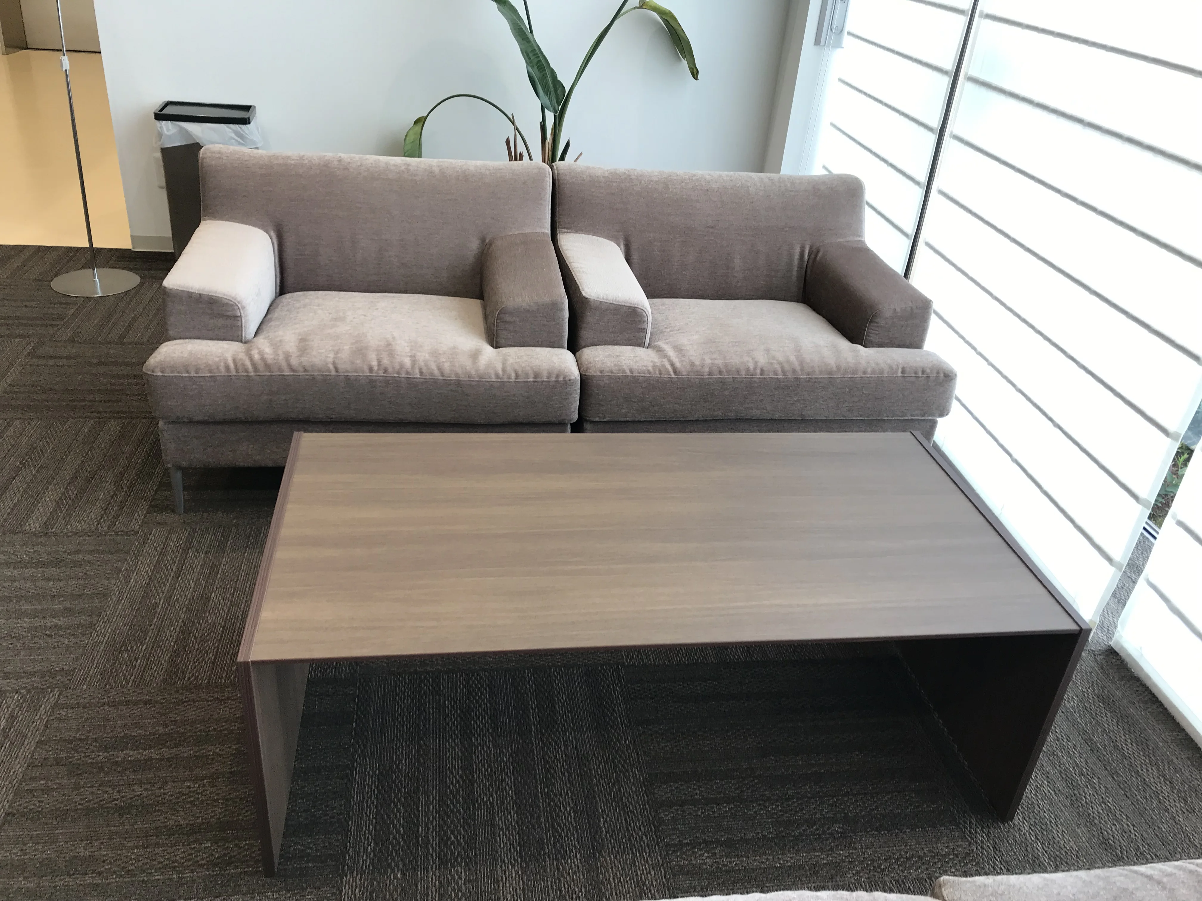 Wholesale China living room furniture luxury modern sofa set
