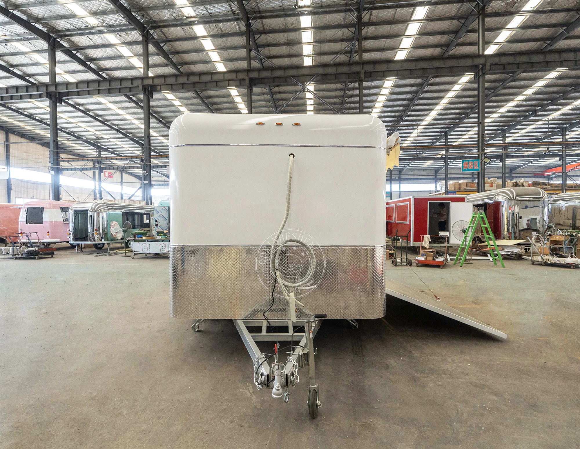 Us Approved Food Truck CE and DOT Certificate EUROPE Australian Standard Catering Trailer Home