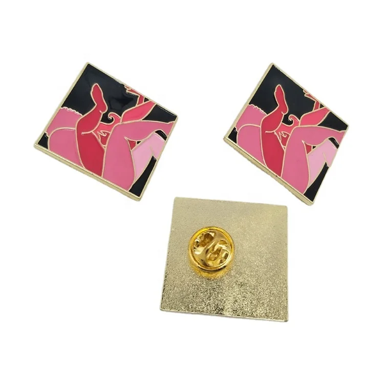 Manufacturer OEM Promotional Gift id Custom Enamel Brooch Holder Customized Fabric Embroidery Badge Button Football Pin Badges