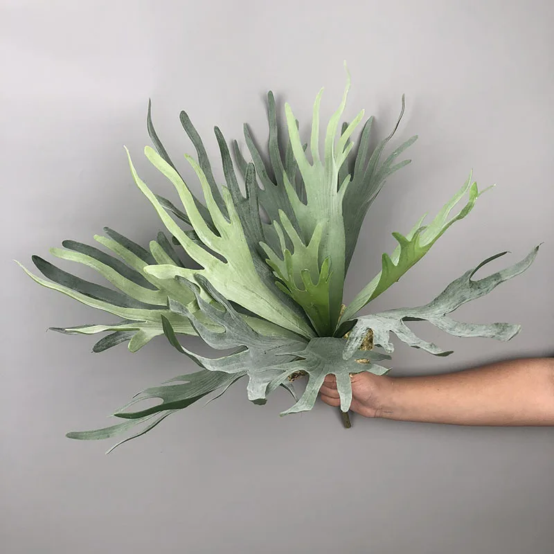 Wholesale High Quality Simulation Plants and Flowers Staghorn Grass Tropical Leaves Artificial Antler Leaf Plants