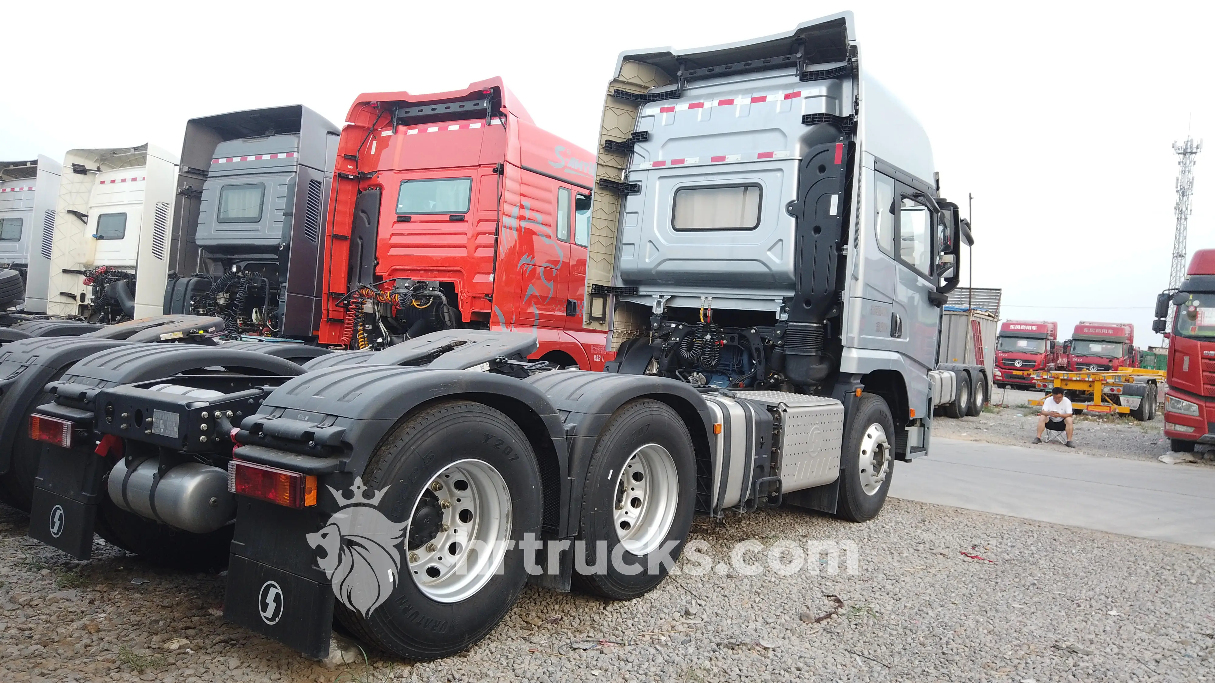 Used Shacman X5000 Tractor Truck Diesel Heavy Truck Automatic/Manual Transmission Euro 5 Emission Right/Left Sale Senegal