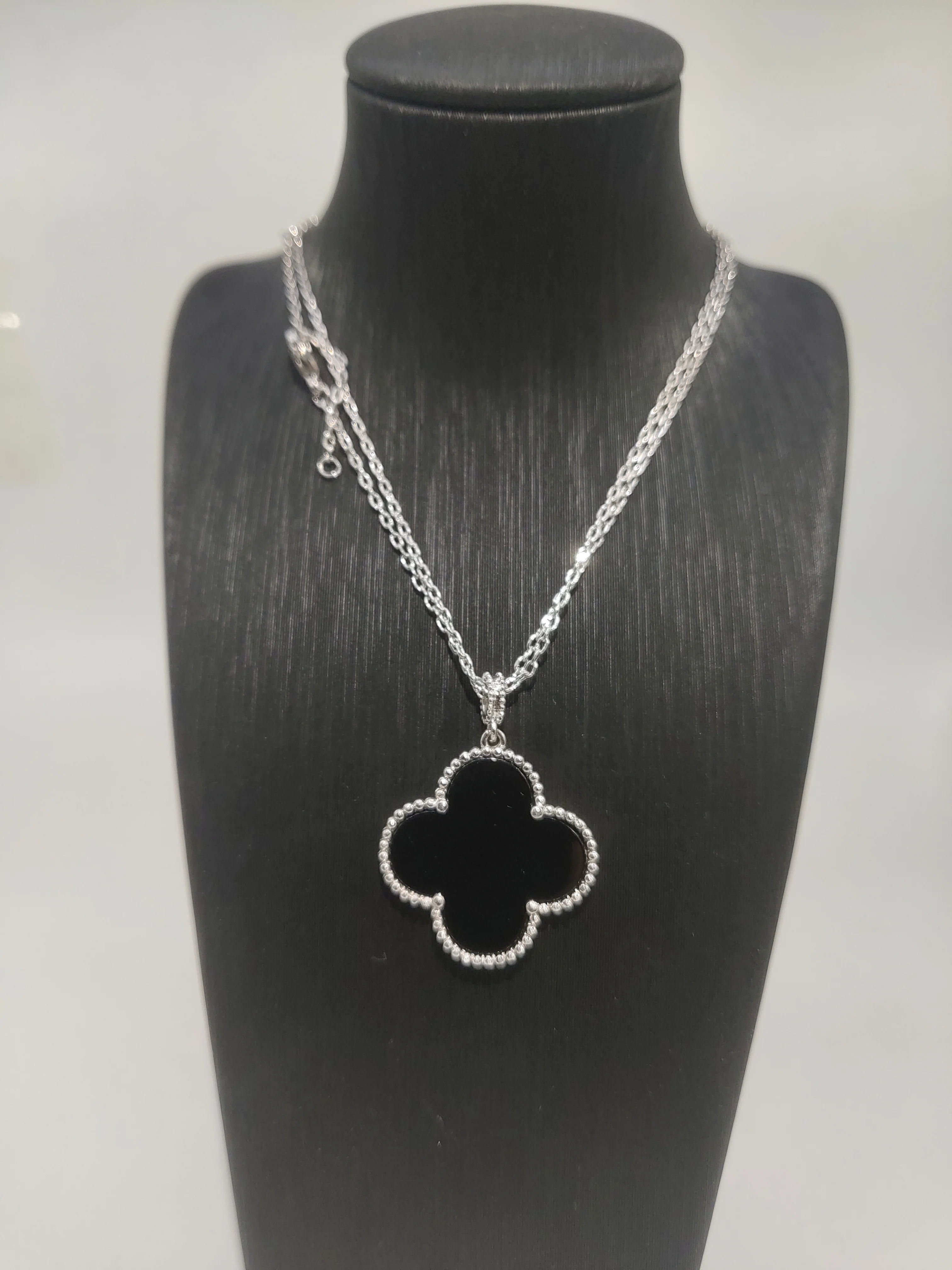 New product launched flower necklaceswhite matching styles high-end jewelry factory wholesale