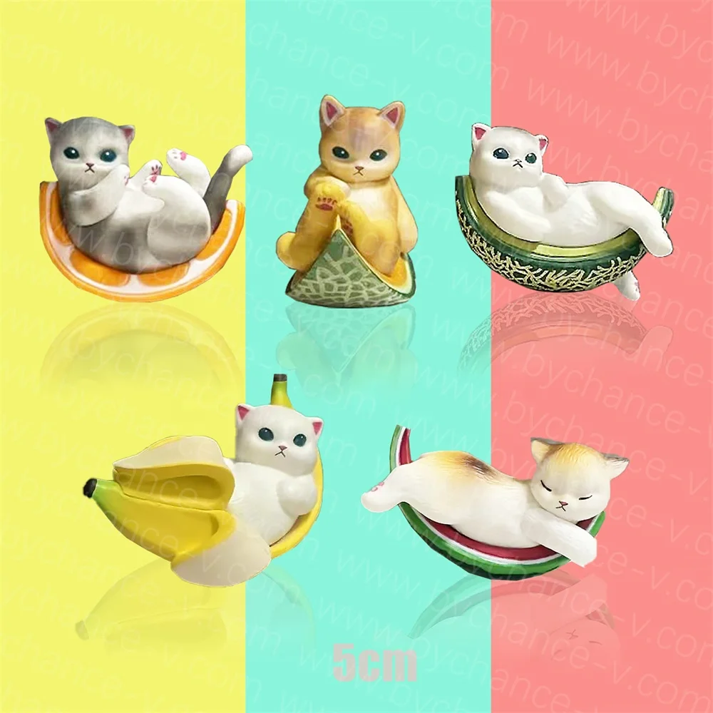 small gift for cats lovers kitty laying on fruit slices art toy cute plastic figure toy restaurant Happy Meal promo gift idea