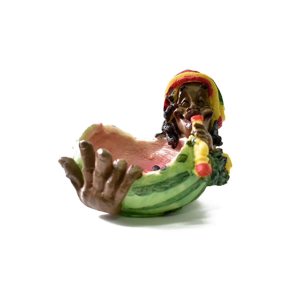 New design wholesale unique plastic accessories happy fun resin rasta ashtray