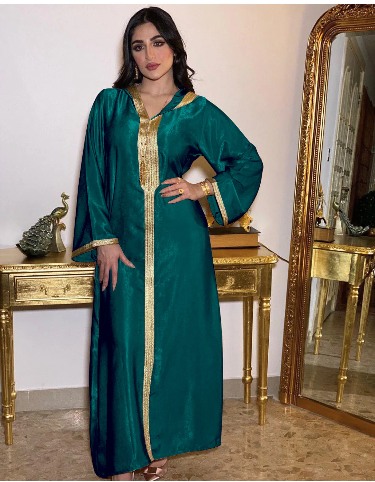 
Middle East Dubai Champagne Hooded Lace Suede Robe Muslim Robe Female Abaya Kaftan 