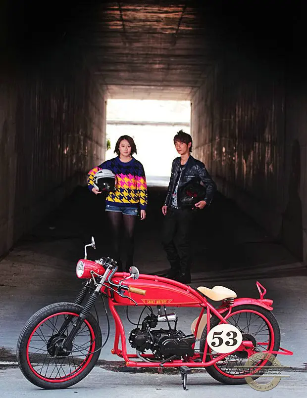 SKYTEAM SNAKEMOTORS K16 50cc (винтажный мотоцикл, трекер доски)