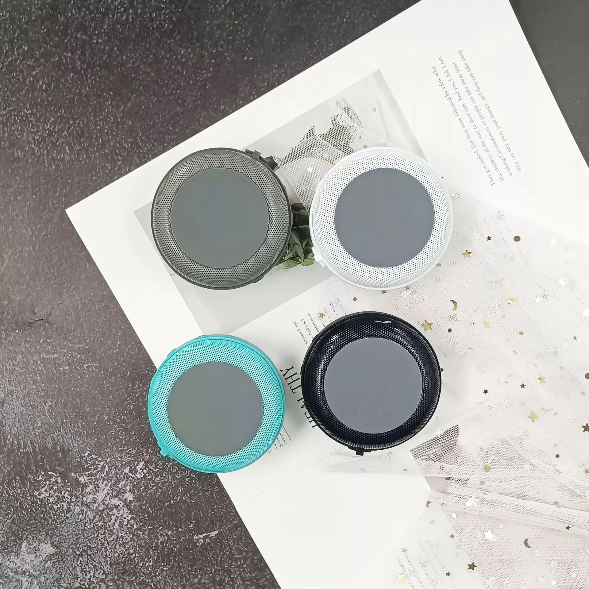 Smart 20oz White Sublimation Blanks Straight Speaker Tumbler Display Water Bottle USB Charging for DIY Printing