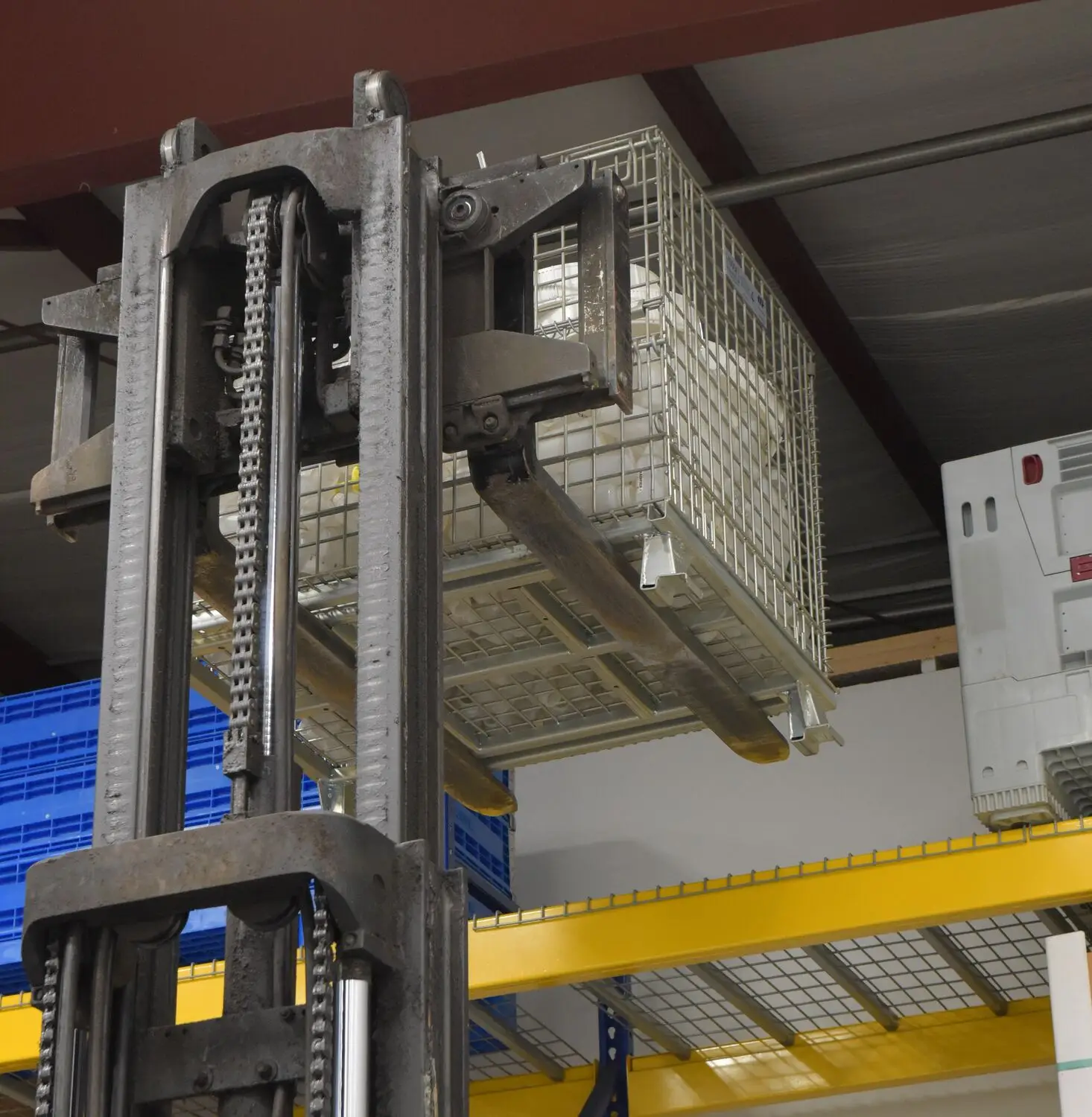 Metal folding storage bin cage wire mesh container with top lid for pallet