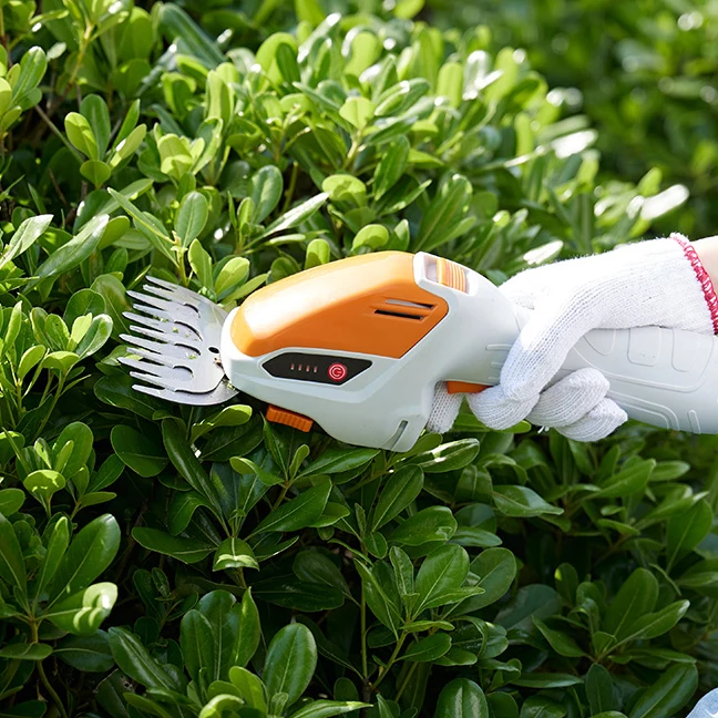 High Quality 550W Wireless Grass Bushes Shears Tools Lithium Battery Powered Cordless Hedge Trimmer for Garden