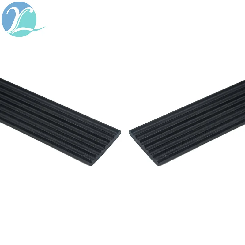 PVC plastic anti-collision strip rubber strip corrugated toothed sealing strip anti slip anti-collision shock-absorbing seal