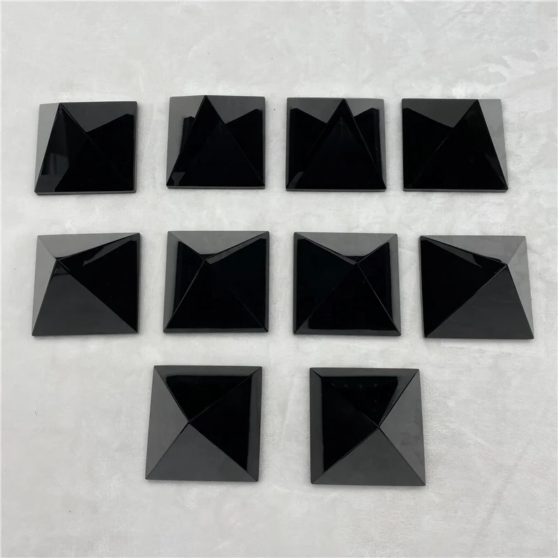 Wholesale Natural Crystal Pyramid Meditation Obsidian Pyramid For Home Decor