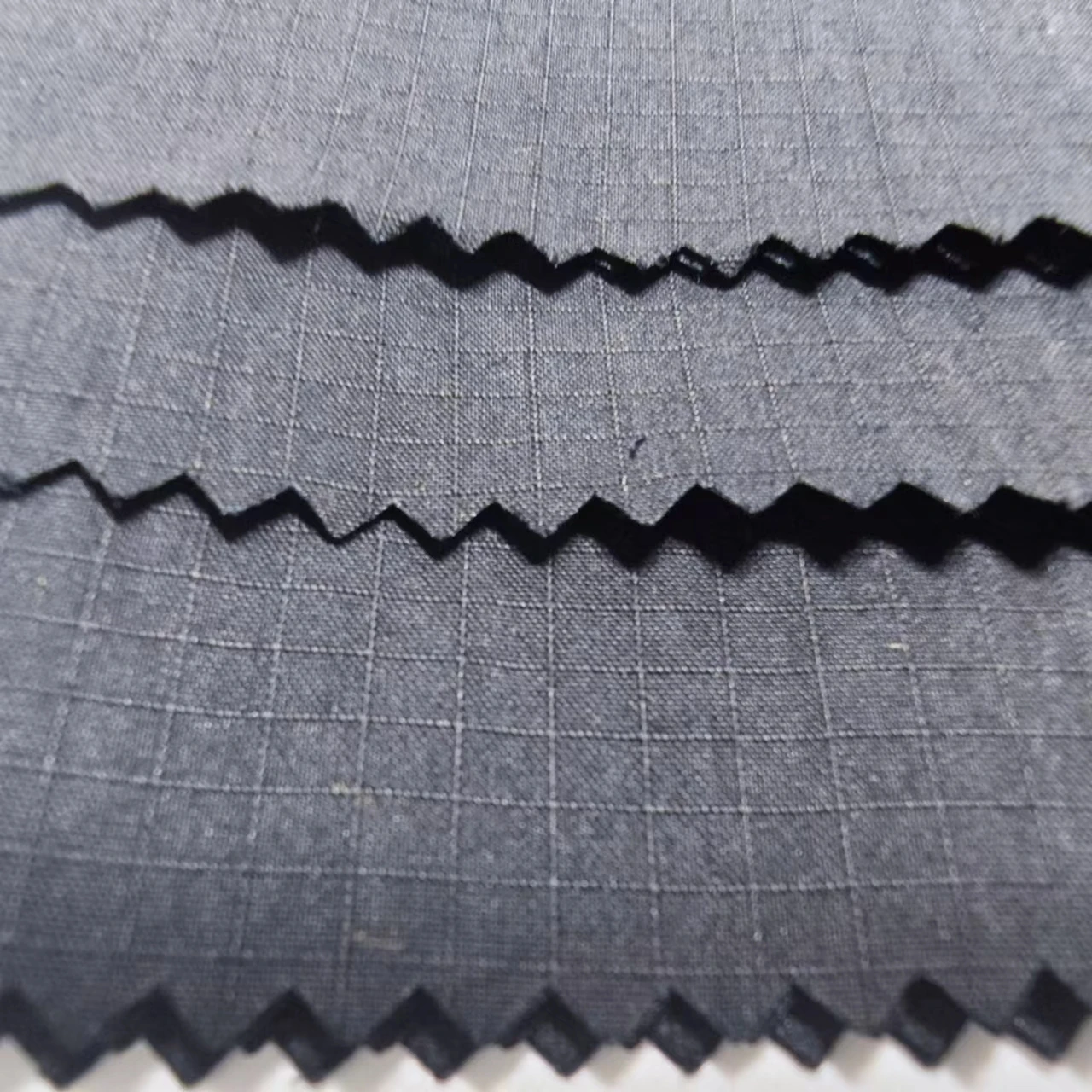 156GSM 70% COTTON 30% POLYAMIDE  COTTON NYLON RIPSTOP  4MM*4MM JACKET WINDBREAKER CLOTHING FABRIC