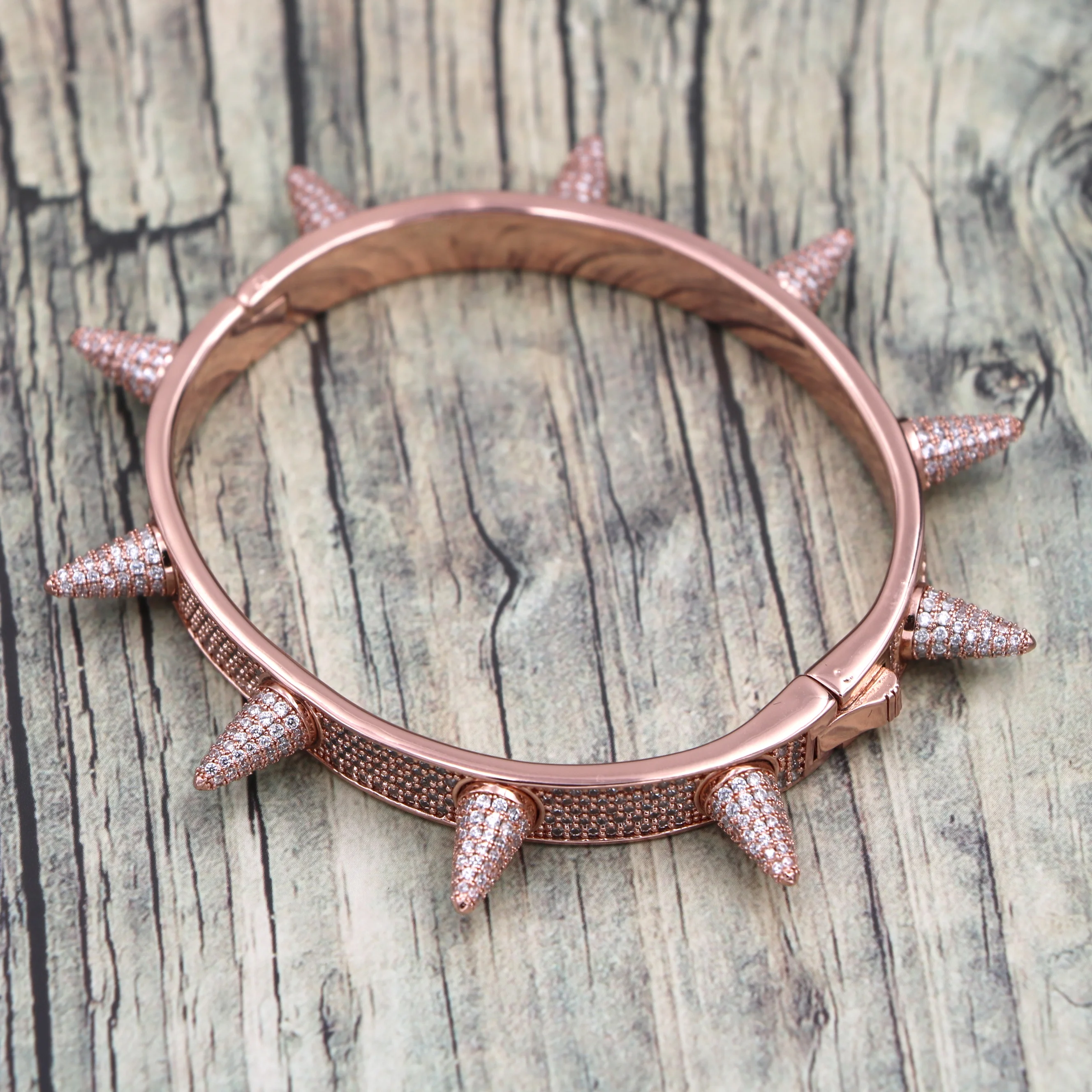 Factory Made Hot Iced Out Full Diamond Spiked Bracelets Women Bangle for Men