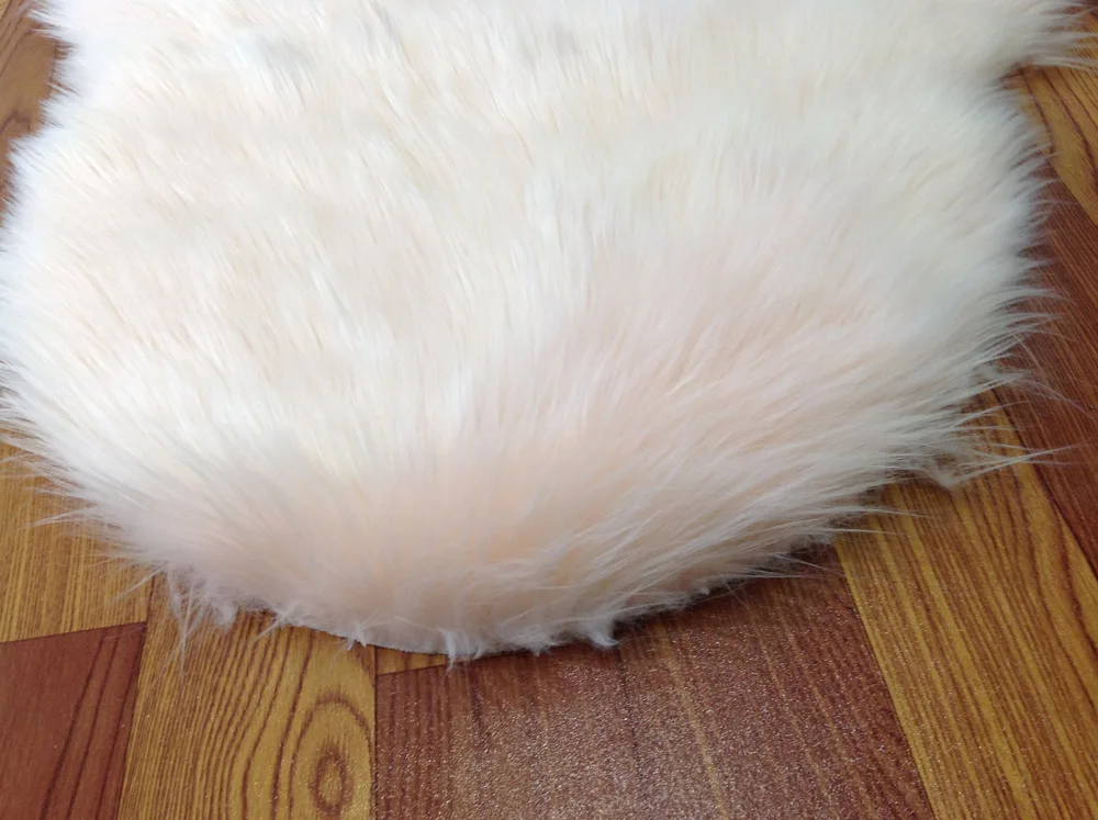 Carpet Manufacture Pink Color Animal Shape Faux Sheepskin Fur Rug Plush Fur Rug for Home Decoration