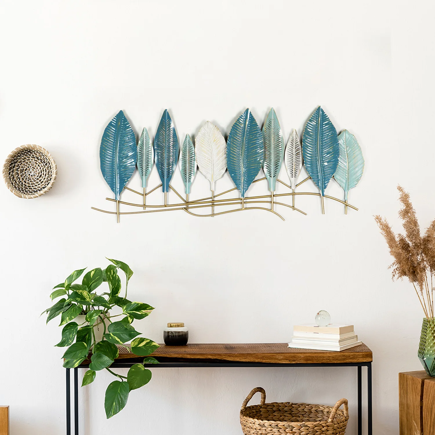 Hot Style Metal Art Sculpture Wall Decor Living Room Show Pieces For Decoration Home Decors